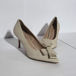 Last chance! Final sale! Cole Haan Ina Herringbone pump with bow